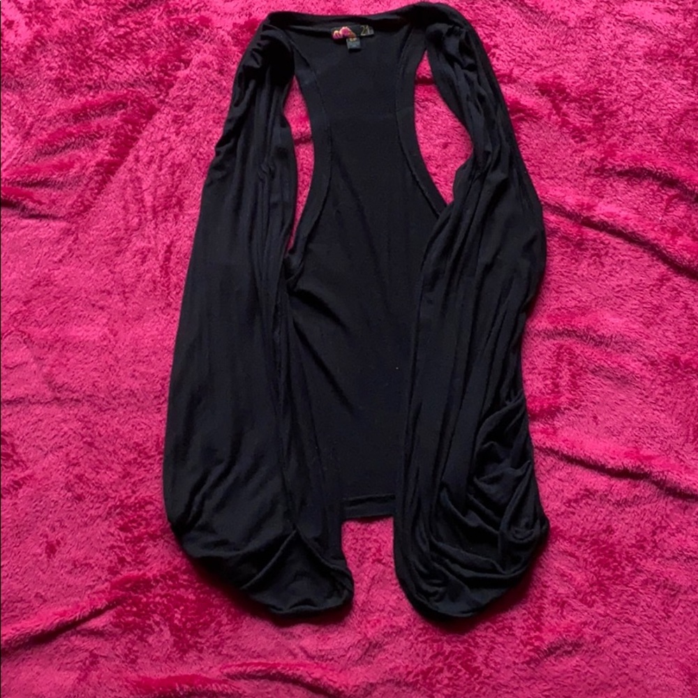 Sleeveless black cardigan